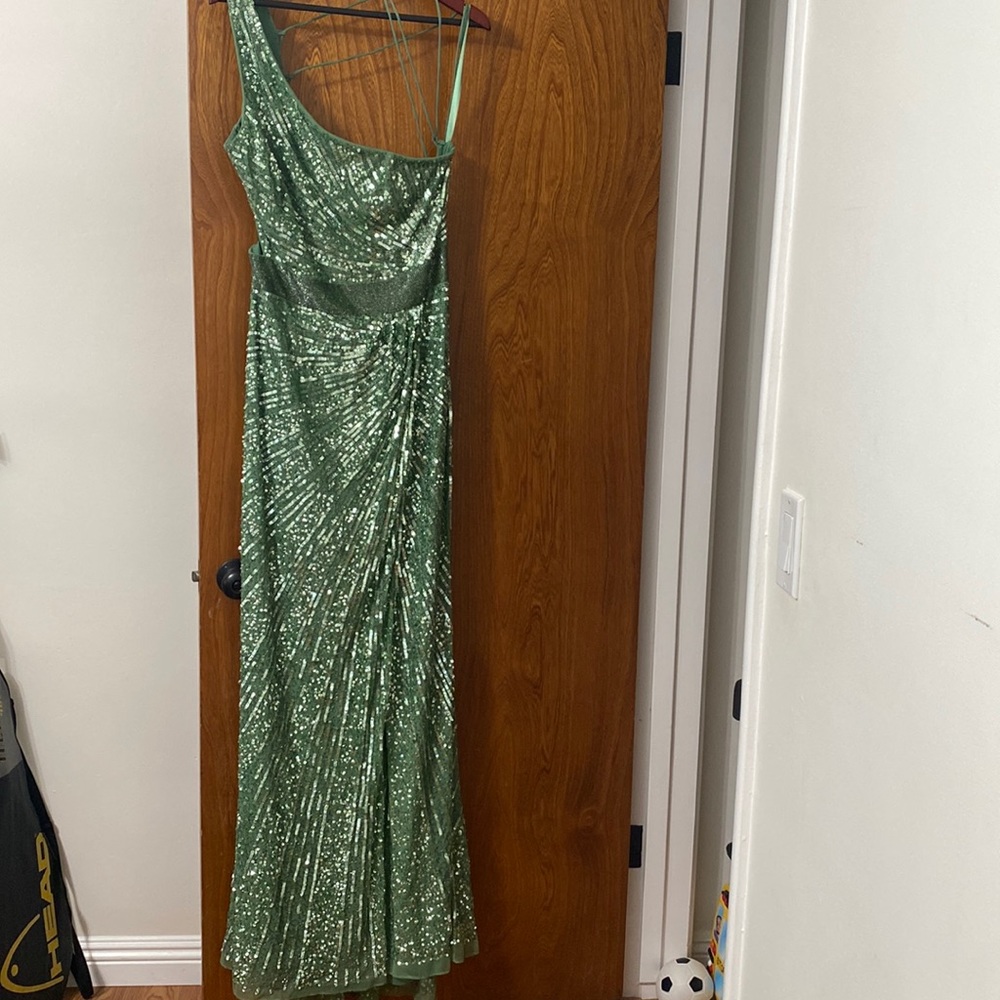 Mac Duggal - Sequin Beaded Lace-Up Gown